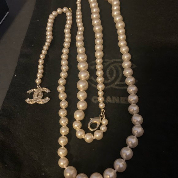 Chanel Gold plated vintage pearl belt/ necklace - Picture 2 of 8